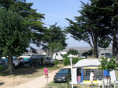 camping-le-platin-rivedoux-01-1
