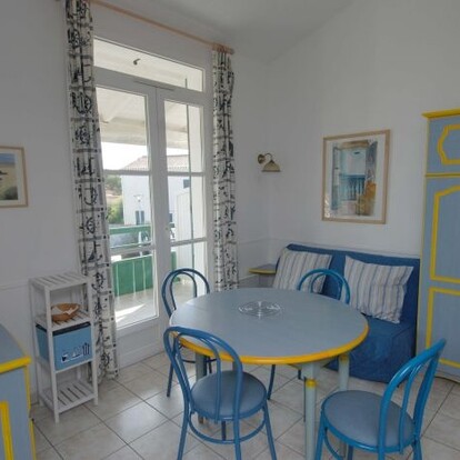 sejour-appartement-location-la-couarde-1