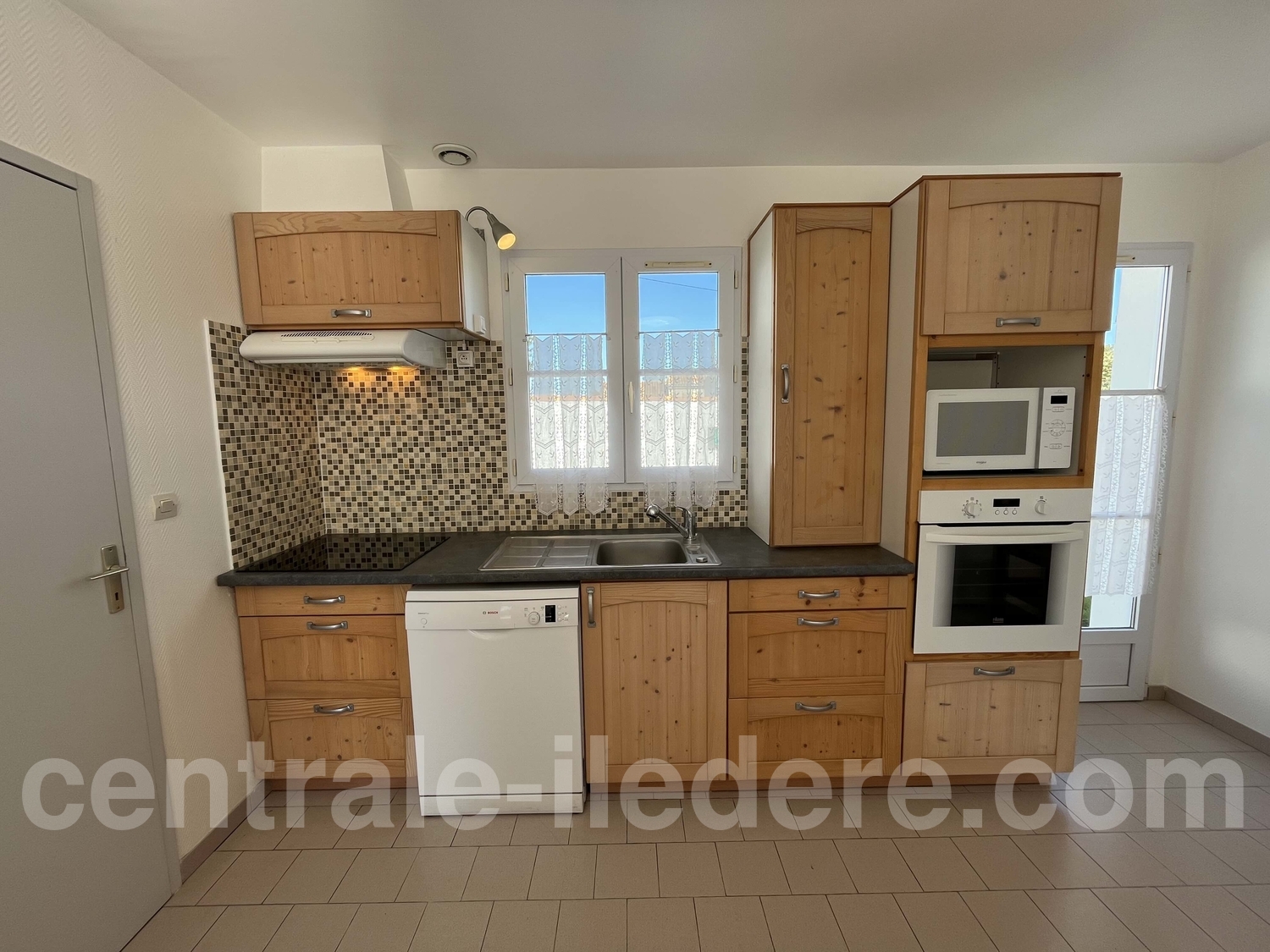 6903724f98a9d.jpg 6903724f98a9d.jpg