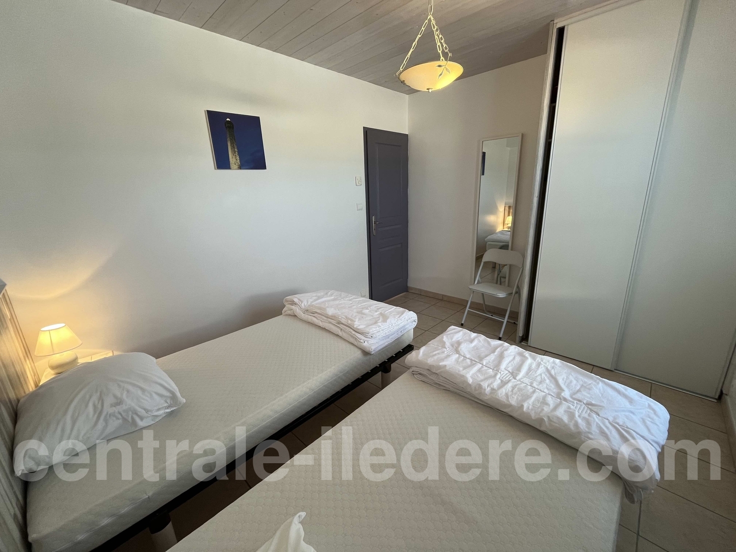 69038fbda5d64.jpg 69038fbda5d64.jpg