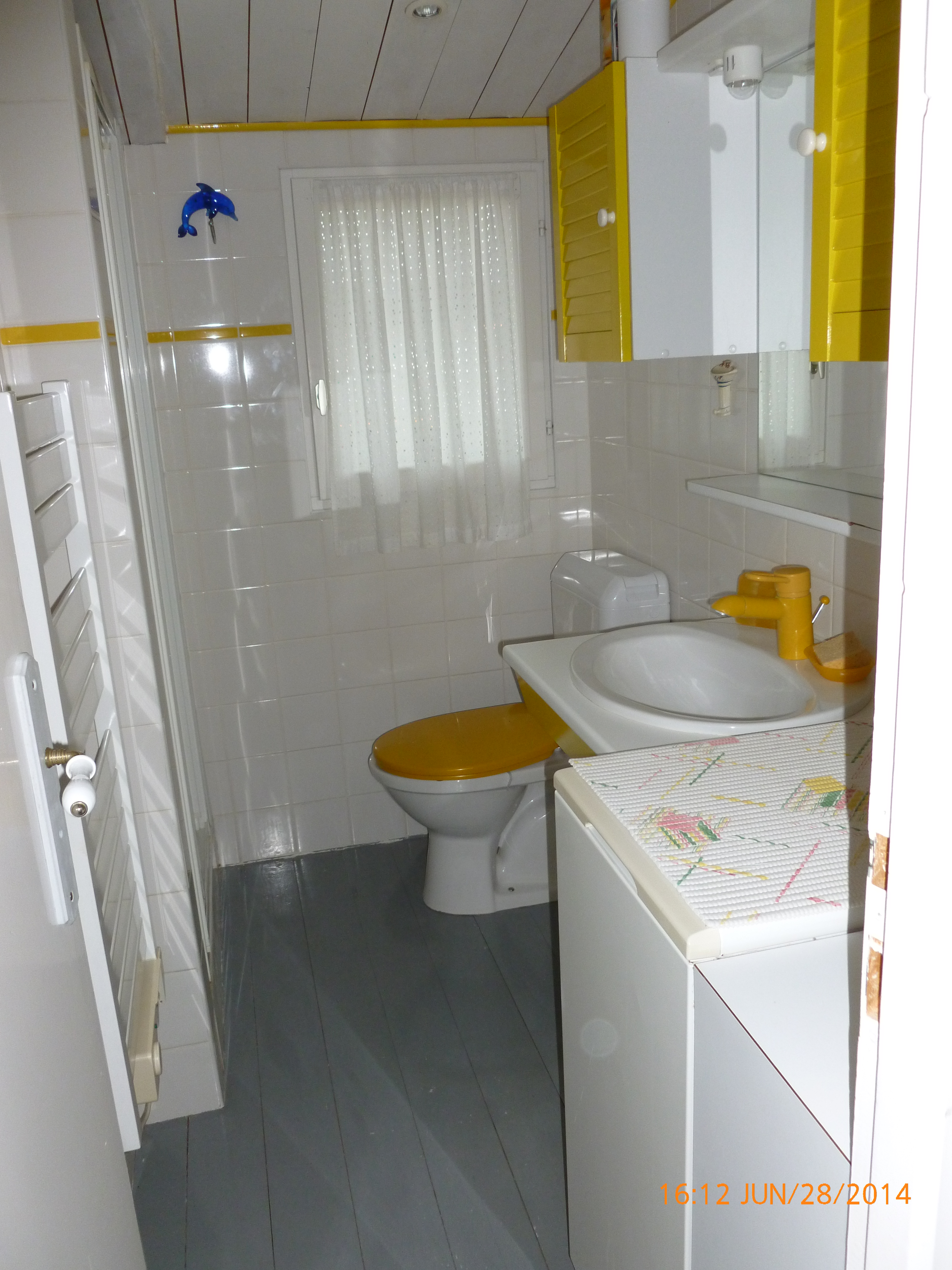 location-vacances-ile-de-re-salle-de-bain-1